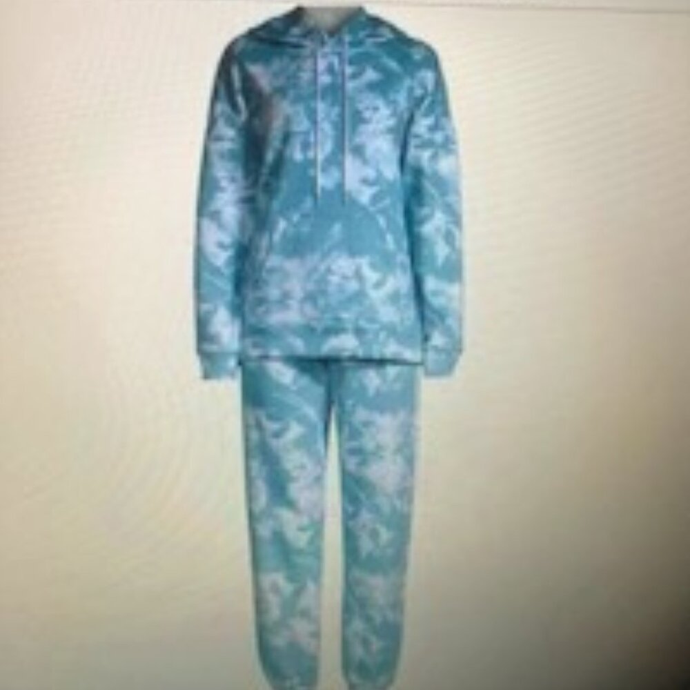 Lazypants Niki 2-Piece Ultrasoft Classic Floral Blue Multi Sweatsuit Set